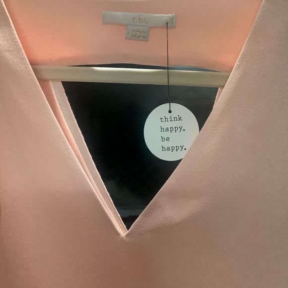 #76 c&e Triangle Cutout V-neck 3/4 Sleeve Top Blouse - Picture 4 of 7